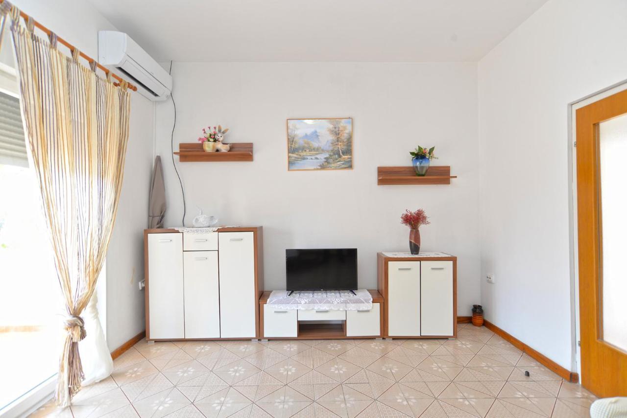 Apartment Silvio 1779 บานโจเล ภายนอก รูปภาพ