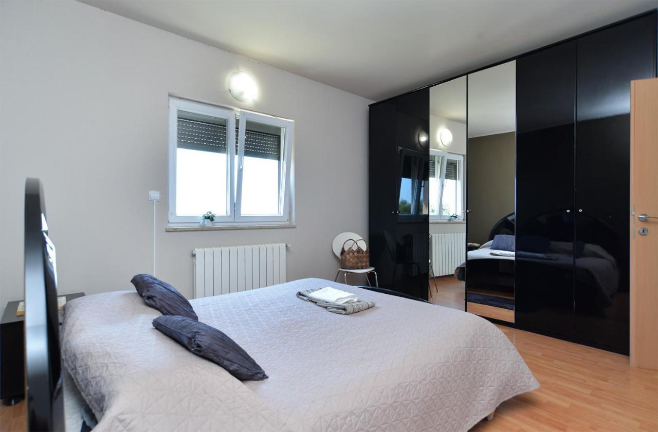 Apartment Silvio 1779 บานโจเล ภายนอก รูปภาพ