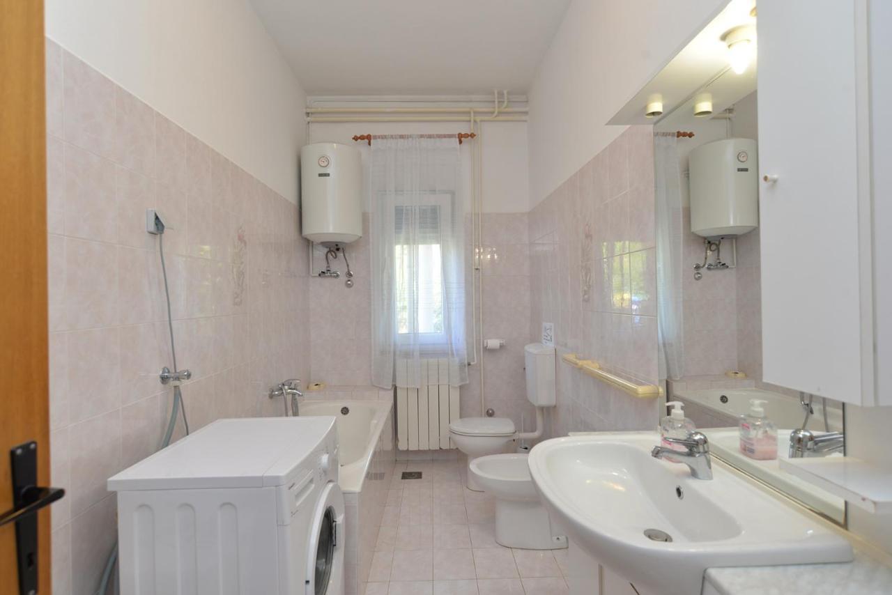 Apartment Silvio 1779 บานโจเล ภายนอก รูปภาพ