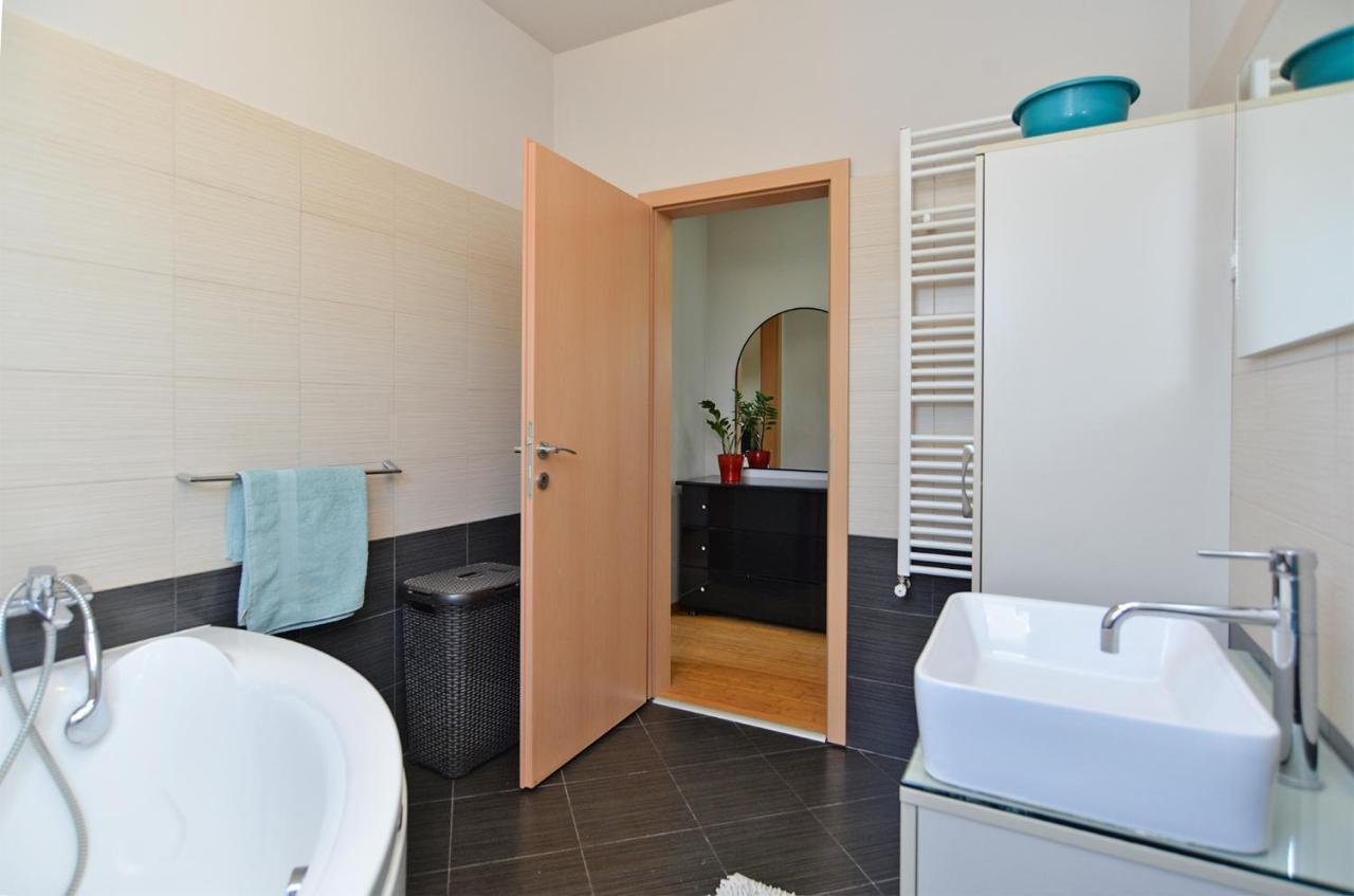 Apartment Silvio 1779 บานโจเล ภายนอก รูปภาพ